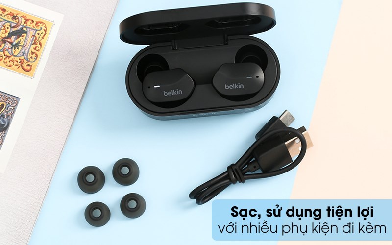Phụ kiện đi kèm phong phú là một điểm cộng cho tai nghe đến từ nhà Belkin