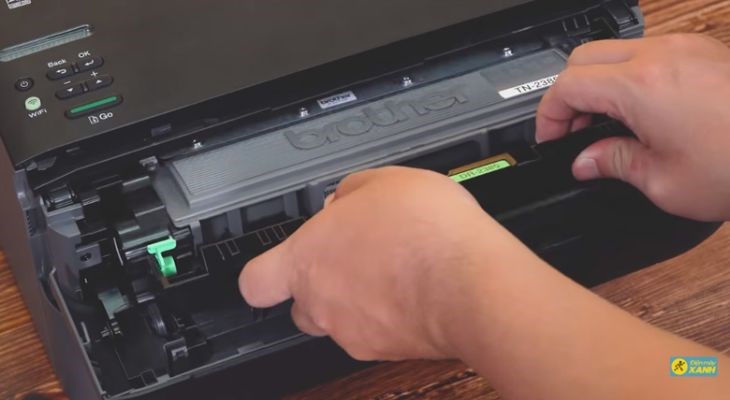 Kiểm tra hộp mực.