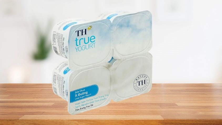 Lốc 4 hộp sữa chua ít đường TH true YOGURT 100g