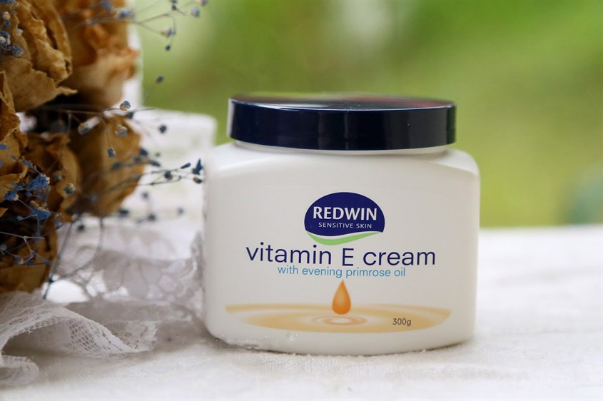 Kem dưỡng ẩm Redwin Vitamin E Cream