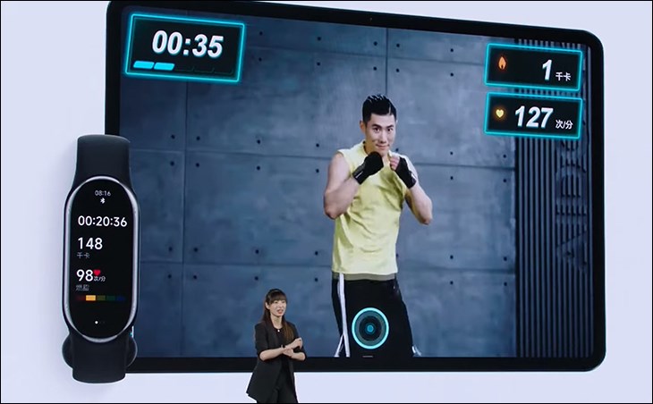 Xiaomi Band 8 được trang bị thêm hai tính năng Interactive Boxing Mode và Running Beam Mode