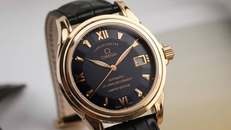 Omega co hotsell axial chronometer giá