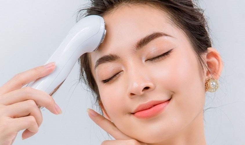Công nghệ nhiệt hỗ trợ kích thích lưu thông máu và giảm thiểu tình trạng thâm quầng mắt hiệu quả