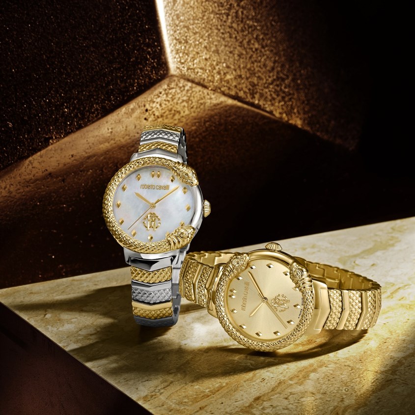 Đồng hồ sở hữu viên pin có tuổi thọ lên đến 5 năm giúp bạn thoải mái sử dụng trong thời gian dài Đồng hồ sở hữu viên pin có tuổi thọ lên đến 5 năm giúp bạn thoải mái sử dụng trong thời gian dài