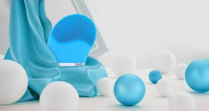 Máy rửa mặt BIBURY có thiết kế nhỏ gọn nên thuận tiện cầm nắm và mang theo bên mình đi bất cứ nơi đâu mà bạn muốn Máy rửa mặt BIBURY có thiết kế nhỏ gọn nên thuận tiện cầm nắm và mang theo bên mình đi bất cứ nơi đâu mà bạn muốn