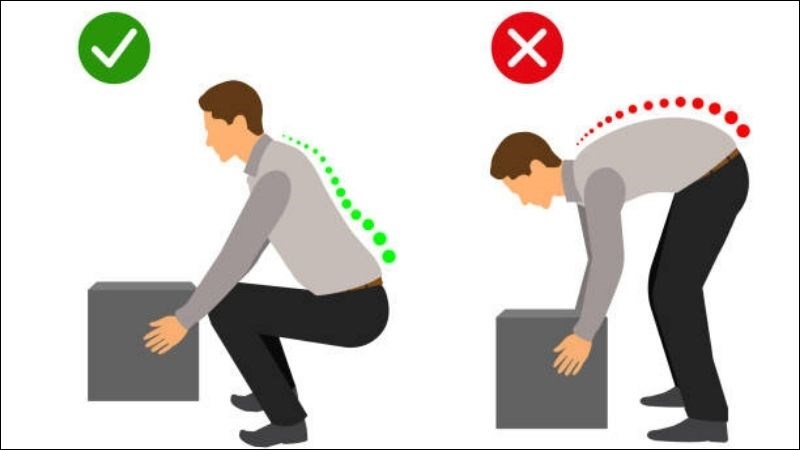 Nâng đồ vật đúng cách để phòng đau thắt lưng