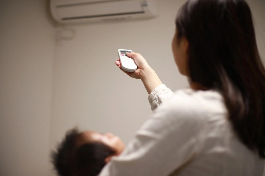 Trẻ sơ sinh hoàn toàn có thể nằm điều hòa