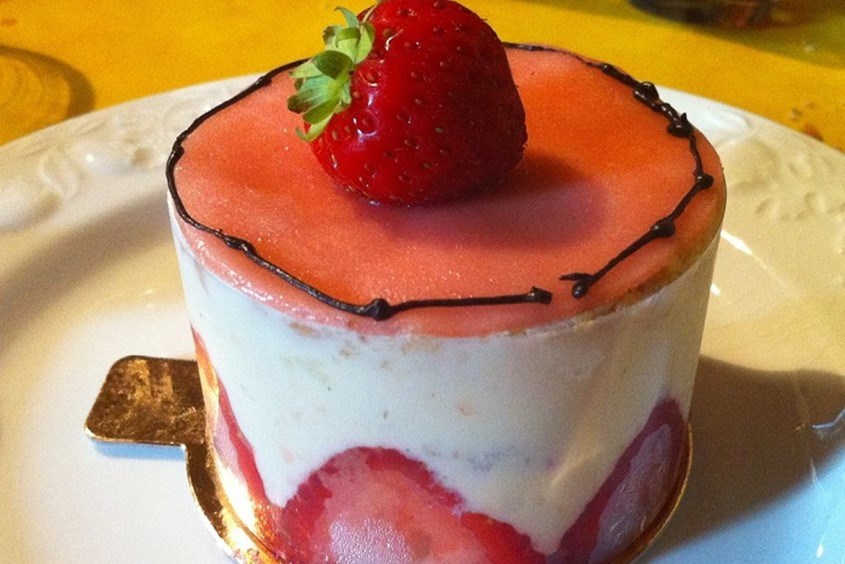 Bật mí cách làm món ăn dặm từ dâu tây khiến con yêu ăn mãi không ngừng