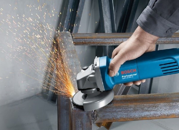 Trong quá trình bạn làm việc với máy mài sẽ không đạt được mức tối đa này mà còn tùy thuộc vào công việc. Máy mài góc có tốc độ không tải 11.000 vòng/phút