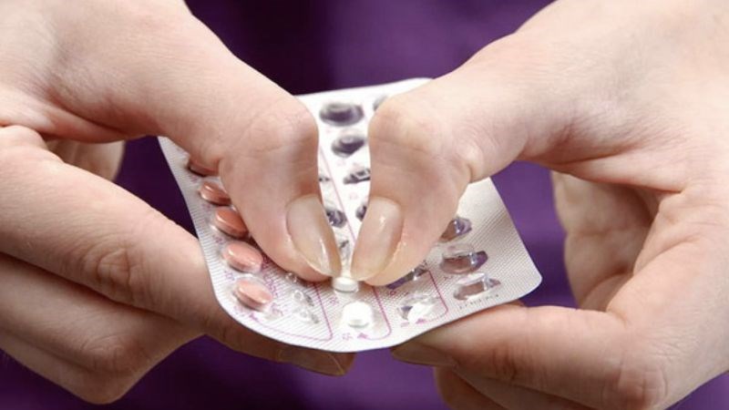 Bổ sung hormone để hạn chế các triệu chứng tiền mãn kinh