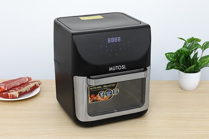Lò chiên không dầu Mutosi MF-T891 12 lít có nắp kính trong suốt, giúp dễ dàng quan sát thực phẩm bên trong