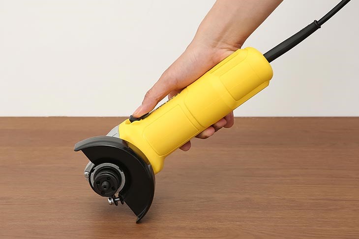 Máy mài góc Stanley SG6100-B1 620W có giá 808.000 đồng (cập nhật tháng 05/2023, có thể thay đổi theo thời gian)