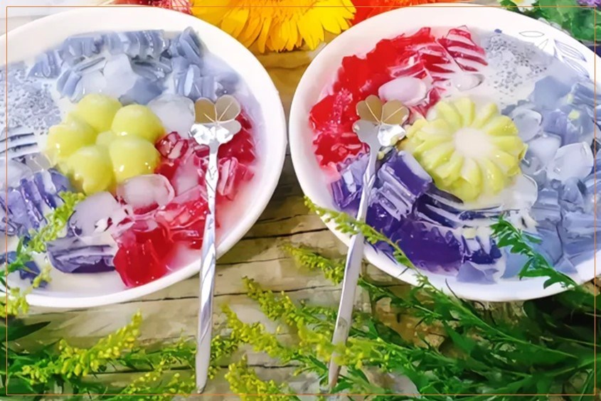 Thành phẩm là món chè củ dền thạch rau câu hoa quả cực hấp dẫn cho bé yêu thưởng thức