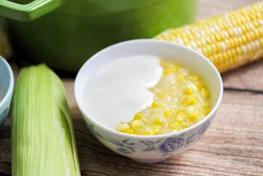 Công thức làm món ăn dặm từ bắp thơm ngon cho bé ăn dặm