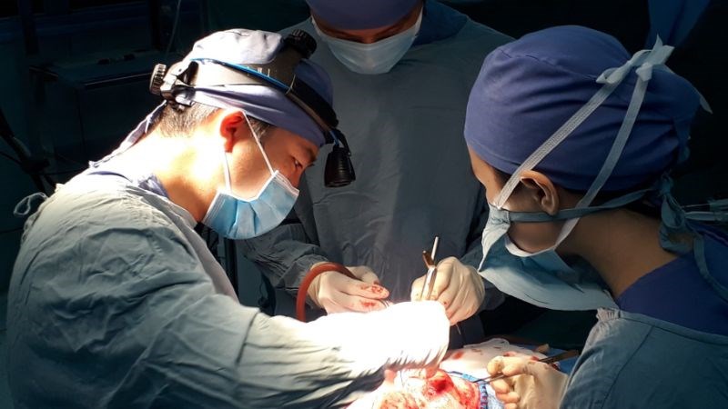 Phẫu thuật loại bỏ nguyên nhân gây phù gai thị