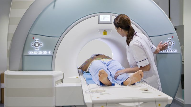 Cần thực hiện các thăm dò chẩn đoán hình ảnh để tìm nguyên nhân gây phù gai thị