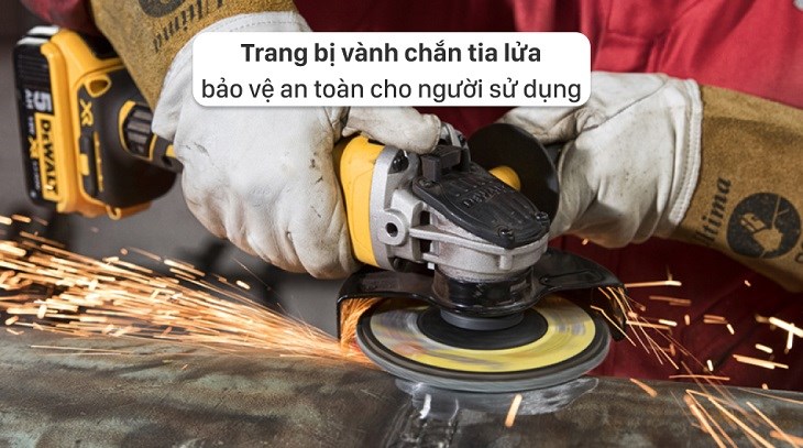 Máy mài góc dùng pin Dewalt DCG405N-KR (không kèm pin, sạc) được trang bị nhiều tiện ích hiện đại như vành chắn tia lửa, nút khóa trục,...