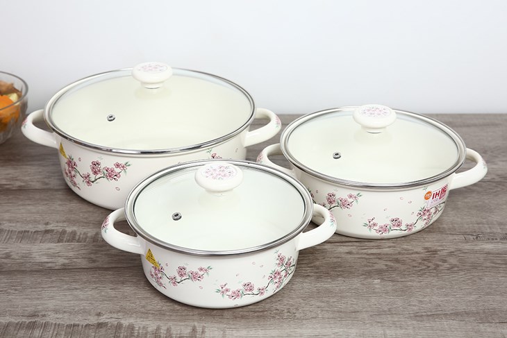 Bộ 3 nồi thép Nippon tráng men Fujihoro SKW-332G được bán với giá 2.200.000 đồng (cập nhật 07/05/2023 và có thể thay đổi theo thời gian)