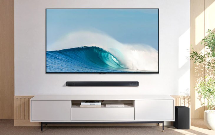 Bộ loa thanh Samsung HW-Q600C/XV 360W trang bị công nghệ Q-Symphony 3.0: Tối ưu và truyền tải âm thanh liền mạch, mang lại sự trải nghiệm nghe hoàn hảo