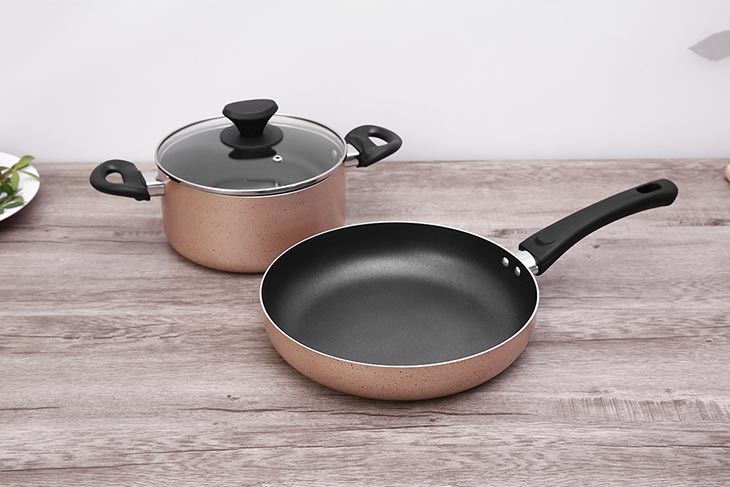 Bộ nồi chảo nhôm chống dính Delites BE010-20-26 làm từ chất liệu nhôm A3003, bề mặt phủ lớp chống dính Whitford an toàn cho sức khỏe