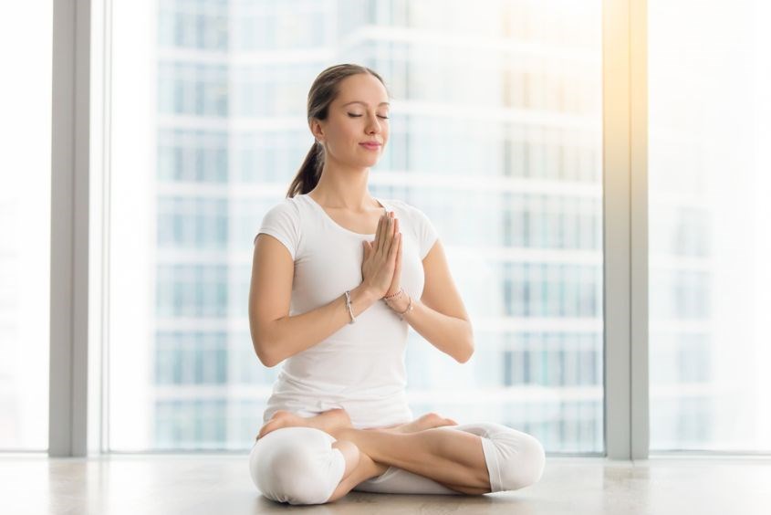 Tập yoga sau sinh giúp mẹ giảm cân, giảm căng thẳng, lấy lại vóc dáng 