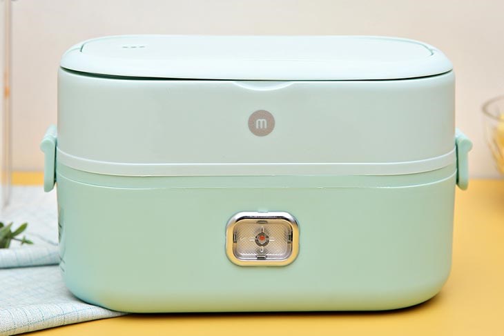Hộp cơm điện Mishio MK-317 có vỏ và nắp bằng nhựa PP, dễ lau chùi