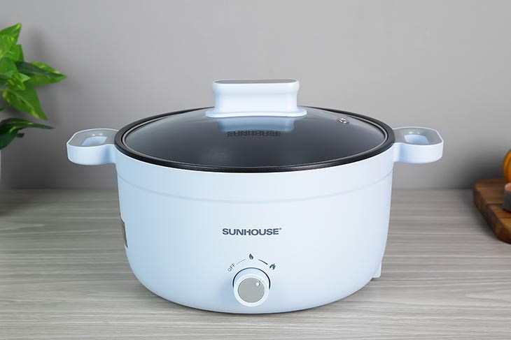 Nồi lẩu điện Sunhouse SHD4528 3.5 lít có giá 754.000 đồng (cập nhật tháng tháng 05/2023, có thể thay đổi theo thời gian) 