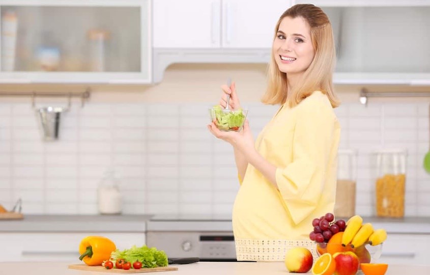 Mẹ bầu cần bổ sung vitamin và khoáng chất để duy trì cơ thể khoẻ mạnh trong suốt thai kỳ