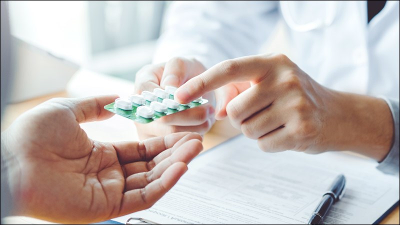Người bệnh cần tuân thủ điều trị theo đơn thuốc của bác sĩ