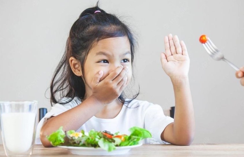 Uống quá nhiều nước ép làm bé giảm cảm giác thèm ăn Uống quá nhiều nước ép làm bé giảm cảm giác thèm ăn