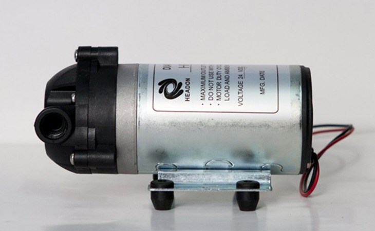 Bơm tăng áp 24V dùng cho máy lọc nước RO giúp cải thiện tình trạng nước yếu
