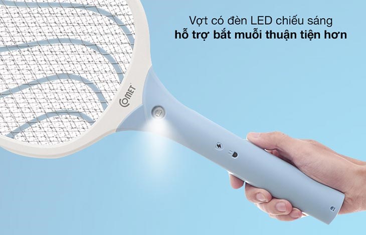 Vợt muỗi Comet CP046 trang bị đèn LED chiếu sáng hỗ trợ bắt muỗi thuận tiện hơn