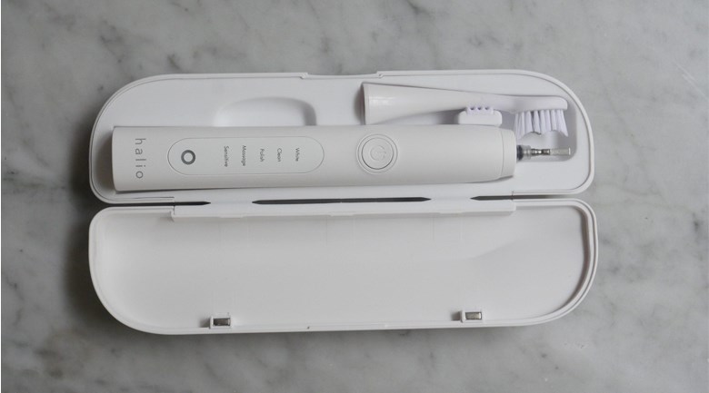 Bàn chải điện Halio Sonic Whitening Pro Midnight Blue đến từ thương hiệu Halio uy tín, chất lượng