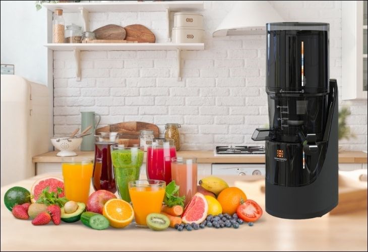 Máy ép chậm Hawonkoo SJH-045-BA sở hữu công suất lớn giúp nghiền nát và vắt được đa số các nguyên liệu cứng, nhiều xơ