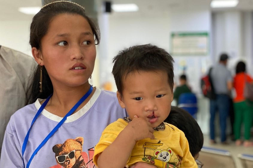 Một số hình ảnh trong buổi khám sáng lọc cho các bé mắc dị tật hàm mặt ngày 15/5/2023 Quỹ Nụ Cười AVAKids