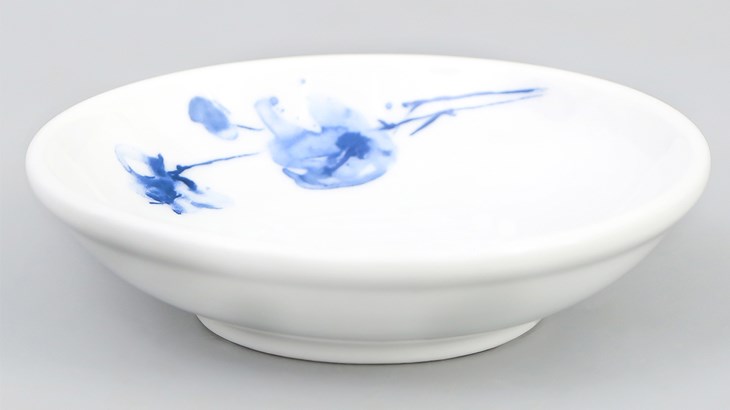 Dĩa chấm sứ 8.4 cm Chuan Kuo CK09 TA2103-1094 thiết kế hoa xanh đẹp mắt Dĩa chấm sứ 8.4 cm Chuan Kuo CK09 TA2103-1094 thiết kế hoa xanh đẹp mắt