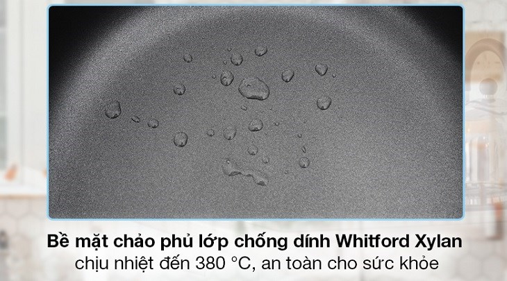 Chảo nhôm chống dính 28 cm Delites CE007-28 sở hữu bề mặt chảo có phủ lớp chống dính Whitford Xylan an toàn cho sức khỏe