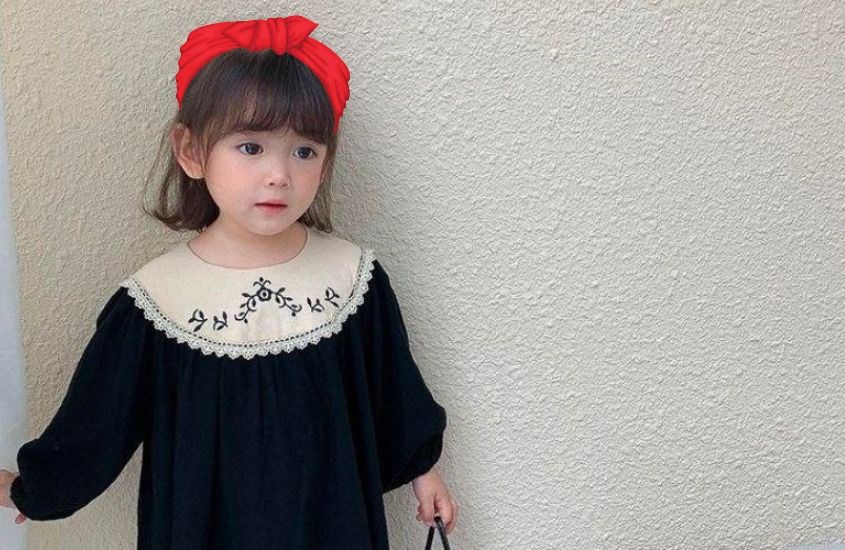 Đeo băng đô cho tóc thấp để mái