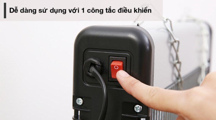Đèn bắt muỗi AVA JB20E-2X10W có 1 nút điều khiển tắt/mở dễ sử dụng