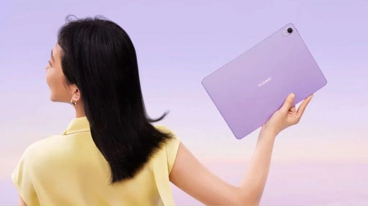 Sản phẩm sở hữu viên pin dung lượng pin 8.300 mAh đi kèm khả năng sạc nhanh ấn tượng