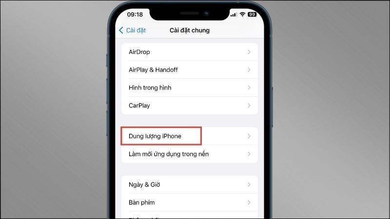 Nhấn chọn Dung lượng iPhone