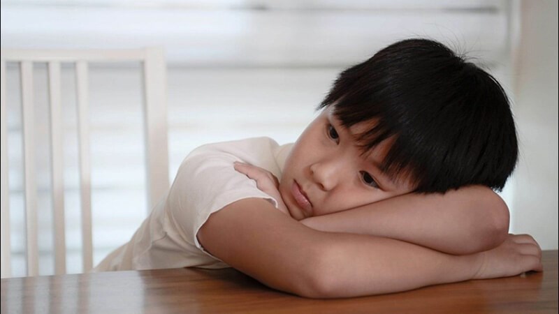 Trẻ thường có biểu hiện tâm lý buồn bã, mệt mỏi khi đã khỏi Covid-19