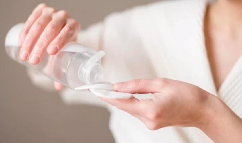 Nên tẩy trang 2 lần/ngày