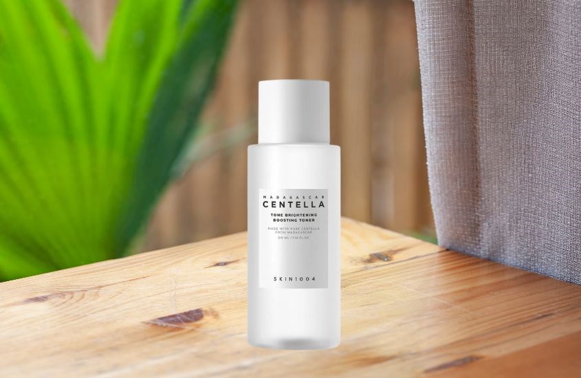 Toner tăng cường dưỡng sáng da Skin1004 Madagascar Centella Tone Brightening Boosting 210 ml