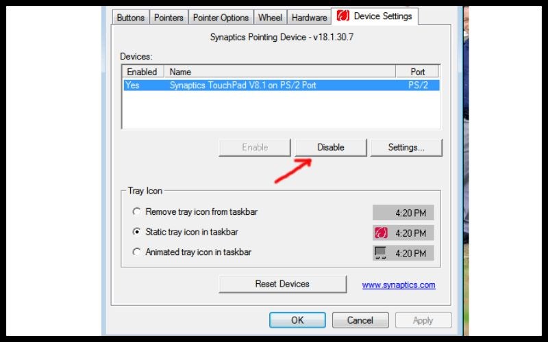 Chọn Disable để tắt chuột cảm ứng