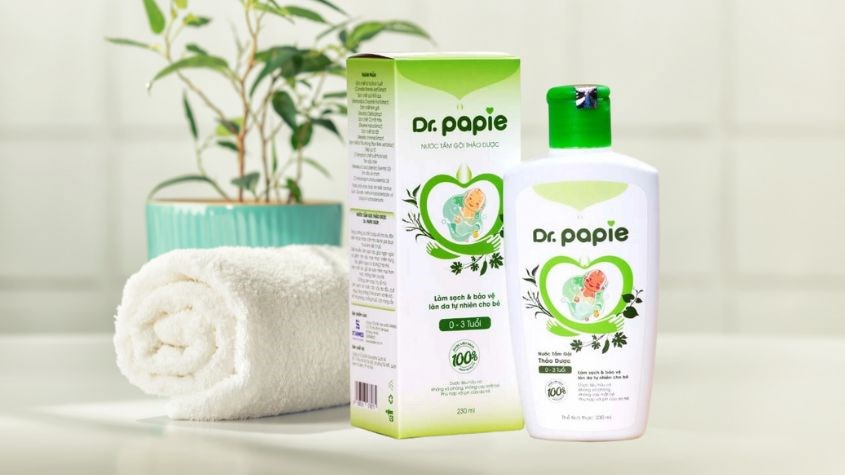 Nước tắm gội cho bé Dr.Papie chiết xuất thảo dược 230 ml