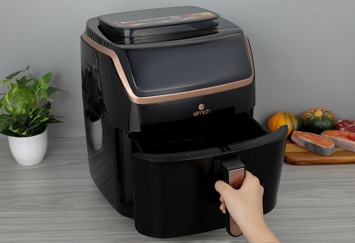 Nồi chiên không dầu hơi nước Elmich AFE-3945 7 lít là thiết bị gia dụng giúp hạn chế dầu mỡ, thức ăn vàng đều, giòn và thơm ngon hơn