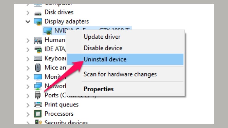 Nhấn chuột phải vào tên card màn hình của bạn và chọn Uninstall device