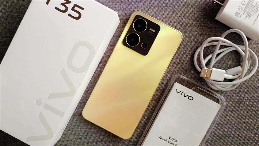 Vivo Y35 đang được kinh doanh tại chuỗi cửa hàng Điện máy XANH với mức giá là 6.990.000đ