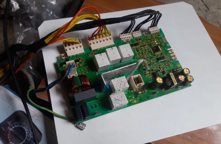 Bộ điều khiển máy giặt có thể bị lỗi hoặc bị hỏng làm ảnh hưởng đến hoạt động của van cấp nước Bộ điều khiển máy giặt có thể bị lỗi hoặc bị hỏng làm ảnh hưởng đến hoạt động của van cấp nước